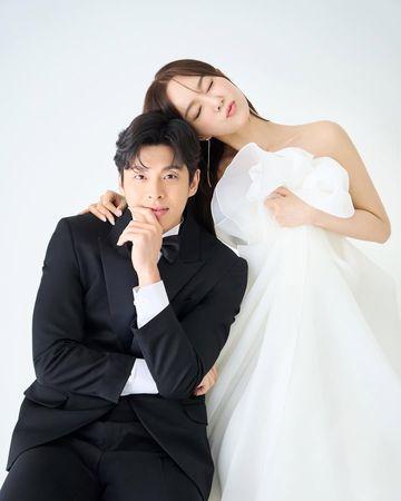 女星惊喜宣布「怀孕了」夫妇天天祈祷开元棋牌嫁小6岁尪2年！44岁韩(图2)